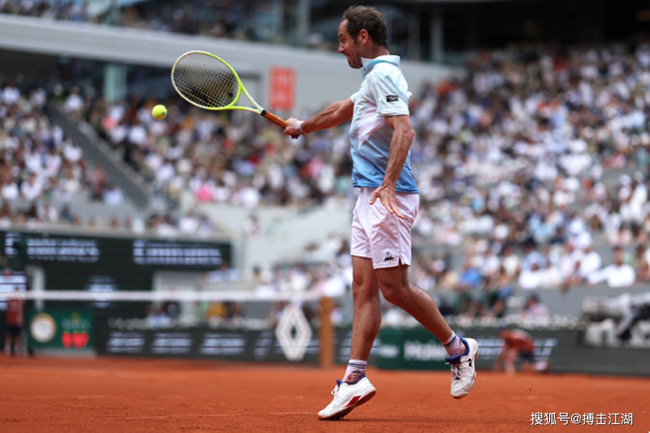 关于德约科维奇爆冷击败G2,战术调整引爆全场!的信息 关于德约科维奇爆冷击败G2,战术调整引爆全场!的信息