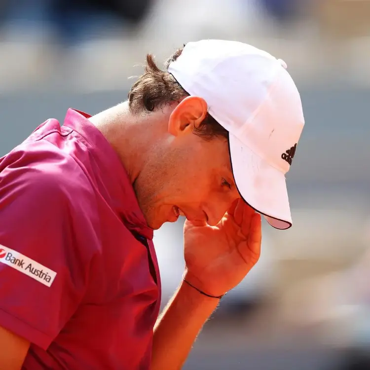 星空-包含蒂姆回归赛场，爆冷首场状态亮眼，独行侠观众沸腾！的词条