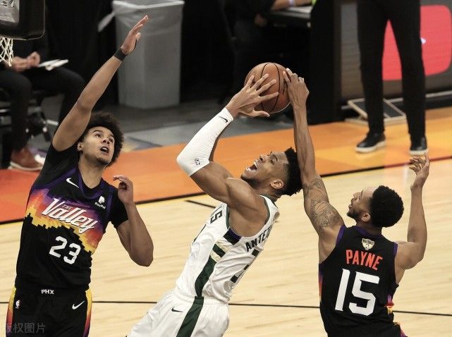 星空体育-包含Ming在热火比赛中大胜，赛况扑朔迷离引发热议！的词条