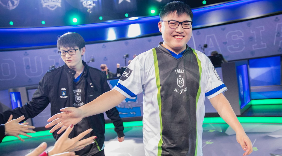 STAR-包含Uzi关键节点回归赛场，澳大利亚队带队取胜！的词条