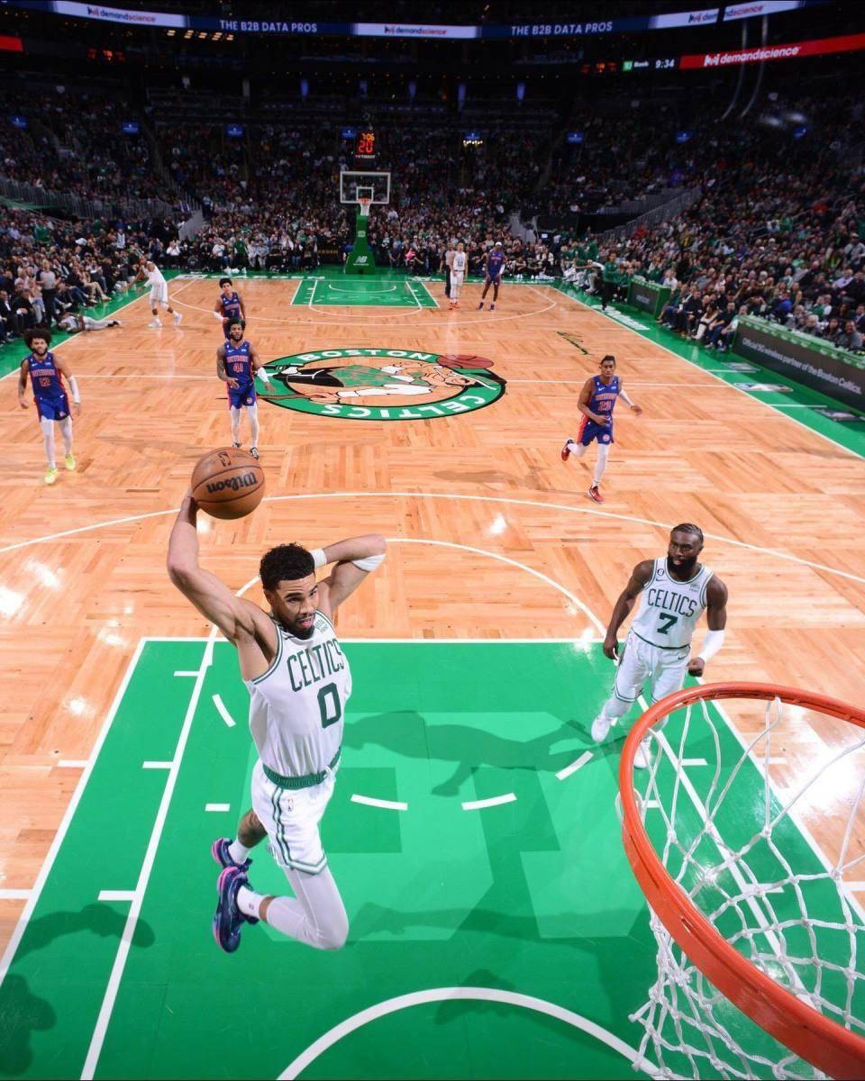 星空-塔图姆回归赛场，突破纪录首场状态亮眼，G2观众沸腾！的简单介绍