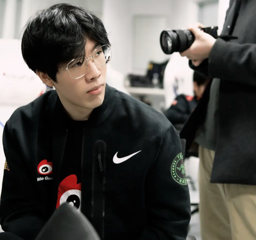 包含TheShy爆冷击败TL，回归赛场引爆全场！的词条