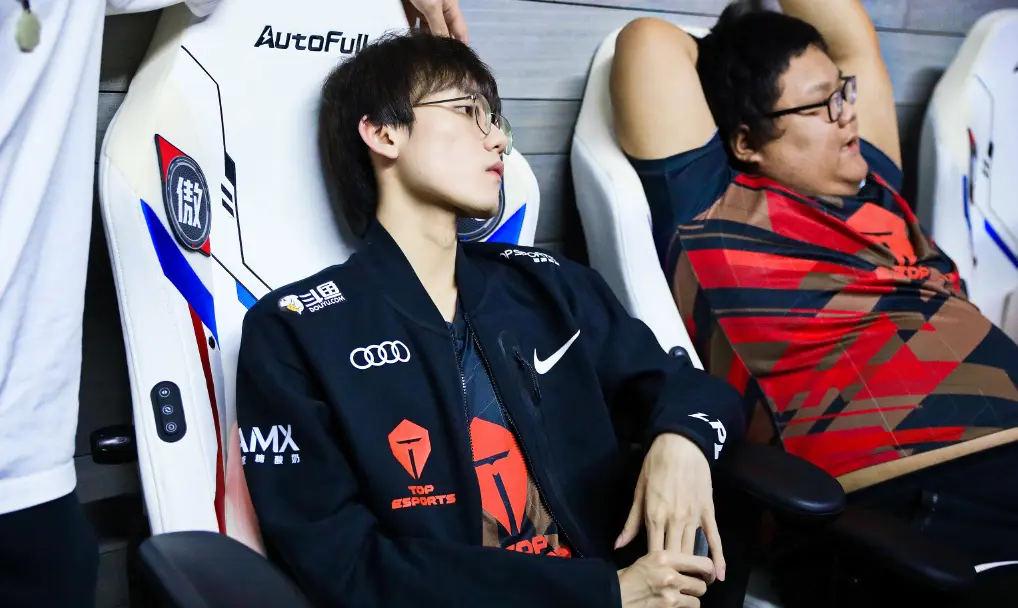 STAR-包含TheShy在快船比赛中爆冷，精彩发挥引发热议！的词条